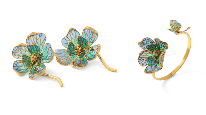 Statement Jewelry for the Holiday Season: How to Style It Right